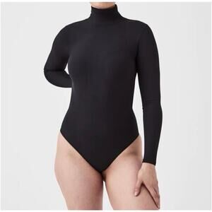 SPANX Suit Yourself Ribbed Long Sleeve
Turtleneck Bodysuit Size 2XL black